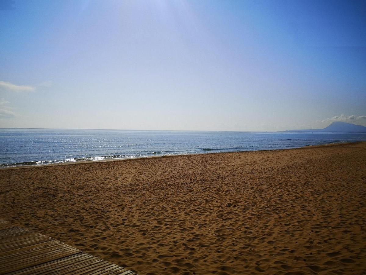 Apartamento Con Vistas Al Mar Oliva Bagian luar foto